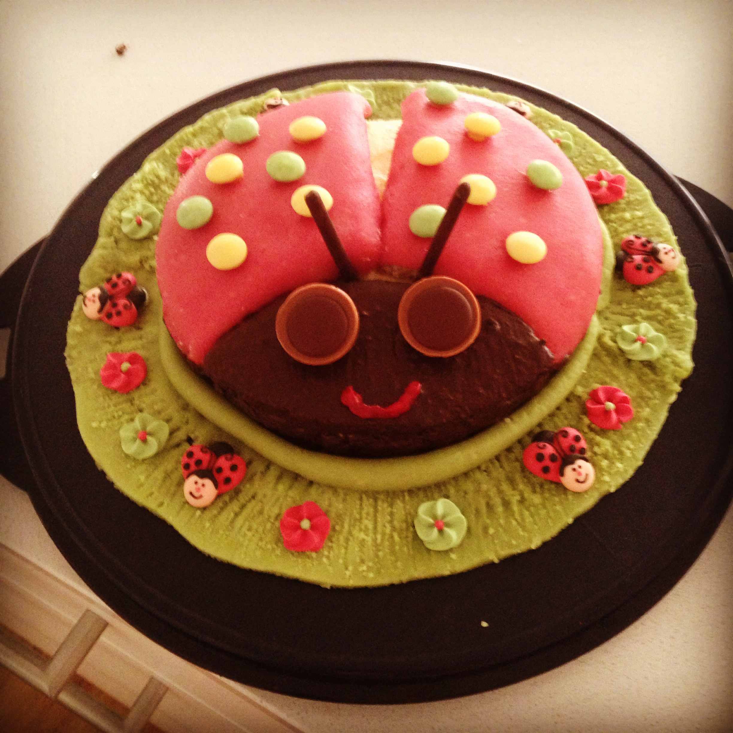 Marienkäfer – Cake – lifelicious.ch